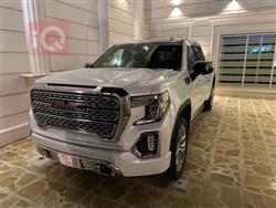 GMC Sierra